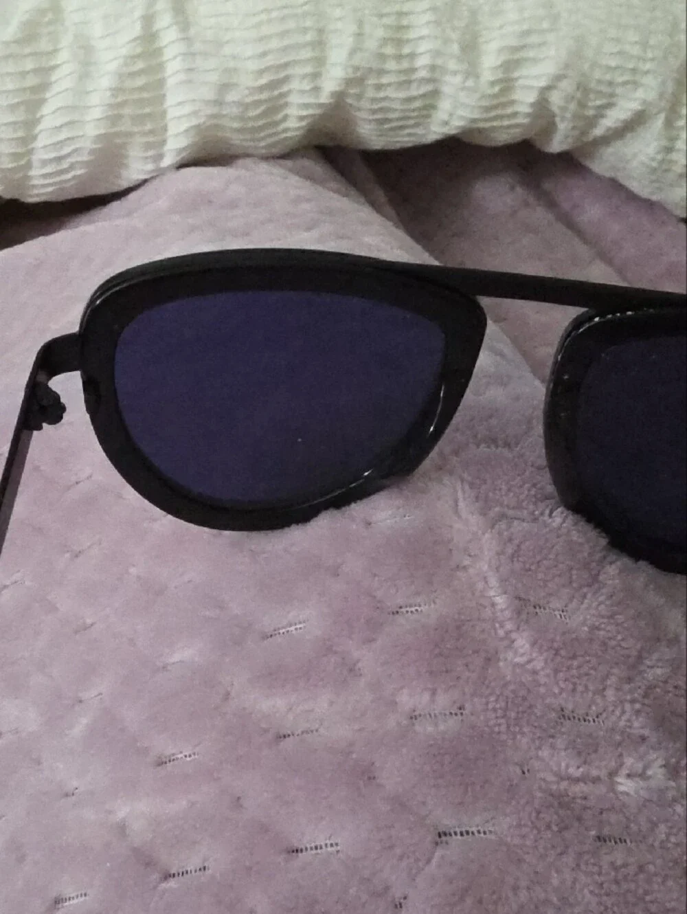 Kendall & Kylie Black Sunglasses